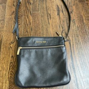 Micheal Kors Leather Crossbody Bag